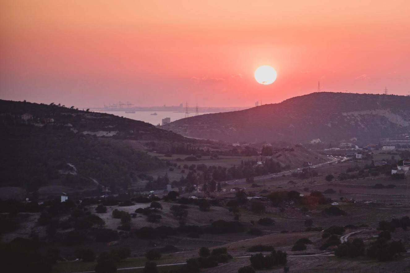 Sunset Retreat Cyprus Apartment Pentakomo Bagian luar foto